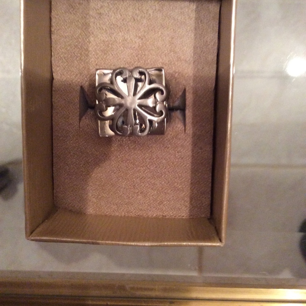 Unique Design Ring